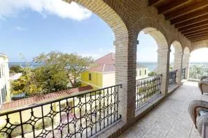 Historic and Beautiful Danish home in Downtown - La Grande Princesse