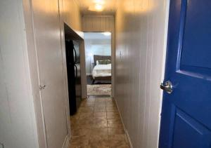 Cozy 1x1 Retro Escape - East Htx