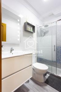 Ave Fénix San Isidro, by Nivariahost