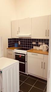 Colton House - Apt 2