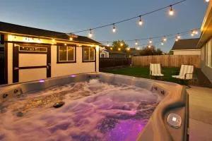 Hot Tub & Game Room Getaway Reduced Pricing! - 考德威尔