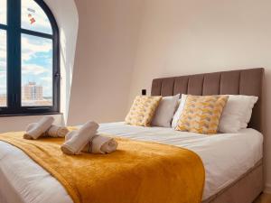 Brand New Modern 1 Bed flat with terrace