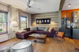 Kachina Peak View Retreat - 陶斯滑雪谷