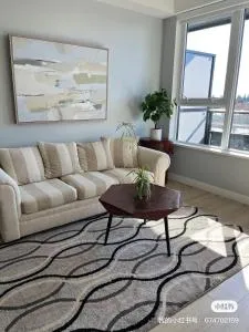 Private Park Suit Surrey downtown-600sf-1BR-1Bth - 吉尔福德