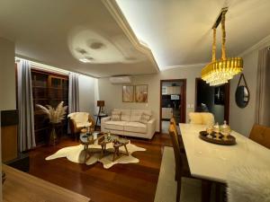 3 dormitórios ao lado da Rua Coberta