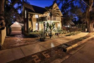 Private Luxury Cottage Close to Downtown - 3hvězdičkové hotely ve městě St. Augustine
