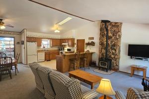 Forest Treasure (01497)