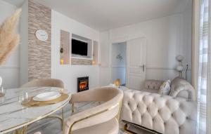 Villas ZACH & SPA - Maison jardin a 20 min de Paris & Aeroport CDG : photos des chambres