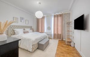 Villas ZACH & SPA - Maison jardin a 20 min de Paris & Aeroport CDG : photos des chambres