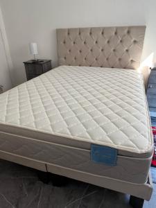 Céntrico departamento a pasos del mercado central