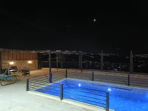 شاليه ومزرعة ذات اطلاله خلابه مع مسبح خارجي - Ar Rummān