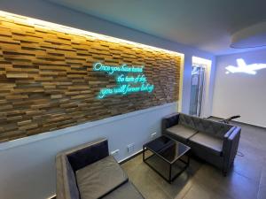 Aviators Guest House - Premium Room