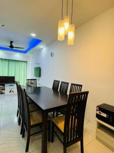 AYAAN DELUXE HOMESTAY FREE WiFi