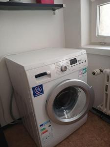 Charmante Jugendstilwohnung mit Tiefengaragenplatz