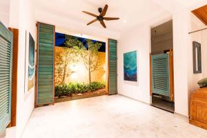 Ocean Gateway Dickwella