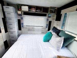 Camper Apt DE Sleeps 3