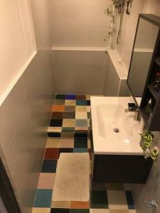 Chum Lodge Saigon, Near Reunification Palace