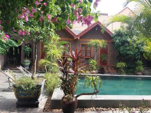Tam Coc Tropical Homestay
