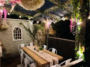 R&R at a Character Victorian Home (Free Parking) - Flixton