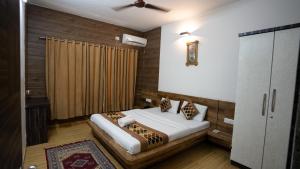 Ruturaj Inn Alibag
