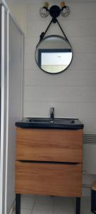 Maisonnette T2 avec piscine chauffée et plage à 300m