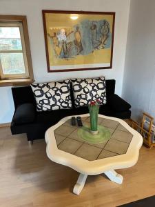 Schöne Unterkunft mit Balkon