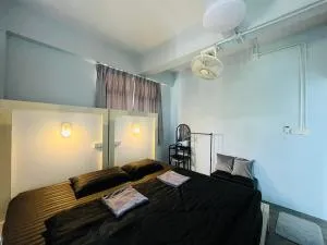 Patone Hostel - Аюттхая