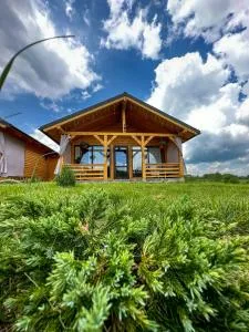 Căsuțele din Poiană - Satu Şugatag