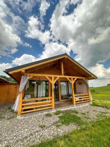 Căsuțele din Poiană