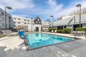 Country Inn & Suites by Radisson, Atlanta Airport South, GA - Riverdale
