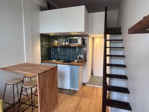 Grand studio mezzanine cathédrale de Lisieux - 利雪