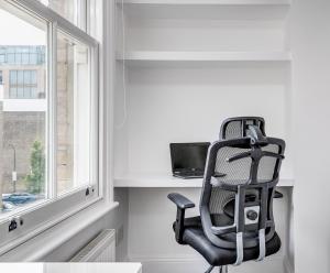 Sunny Spacious Flat - West London, Kensington, Earls Court, Chelsea