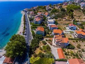 Apartments Jure with Sea View - Dugi Rat