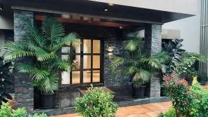 Jumbo Serene - Панчгані