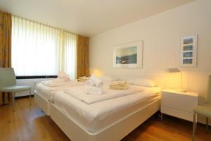 Haus-Sylter-Welle-014-WB