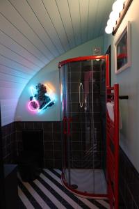 Ammonite Glamping Pod & Hot Tub