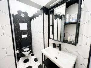 Perfect Long-term Stay Stylish and Spacious Top Center Next to Vitosha Blvd