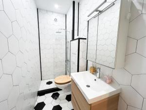 Perfect Long-term Stay Stylish and Spacious Top Center Next to Vitosha Blvd