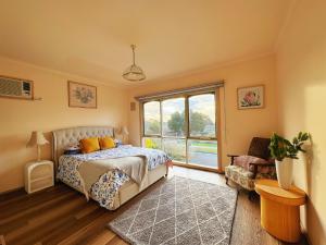 Oceanview 4B2B Two-story House with Big Balcony!