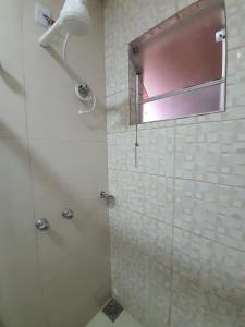 Suíte para 5 Pessoas com Ar e Próxima ao Centro