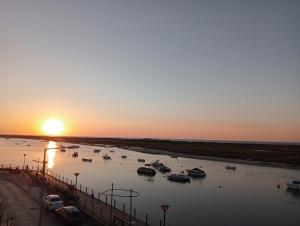Cabanas beach front-line seaview apartment