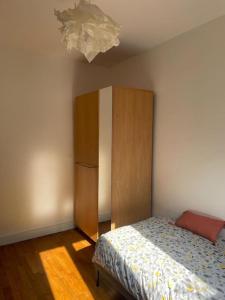 Maisons de vacances Paris La Defense - Refurbished independent house : photos des chambres