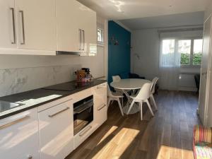 Paris La Defense - Refurbished independent house
