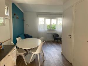Maisons de vacances Paris La Defense - Refurbished independent house : photos des chambres
