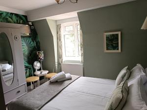 The Outlook Scarborough