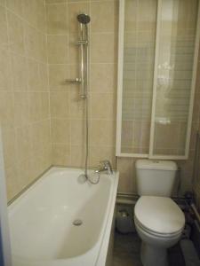 Appartements Appartement PuySaintVincent 1600 : photos des chambres
