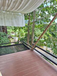 บ้านชมจันทร์ บ้านสวนสราญชล