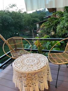 บ้านชมจันทร์ บ้านสวนสราญชล