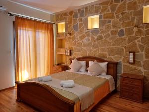 Superior Double Room with Balcony and Lake View room in Agnantio
