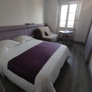 Hotels A La Porte Saint Jean : photos des chambres